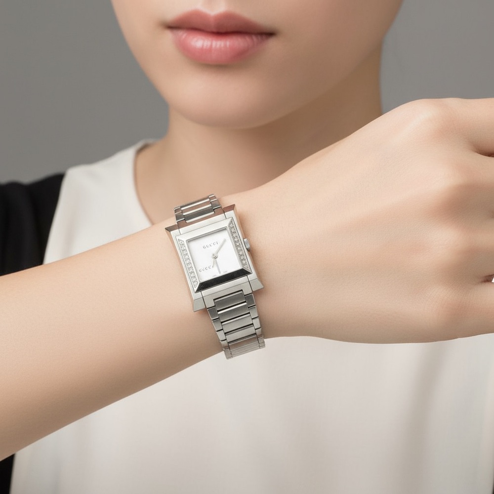 Authentic Gucci Watch with Diamond.